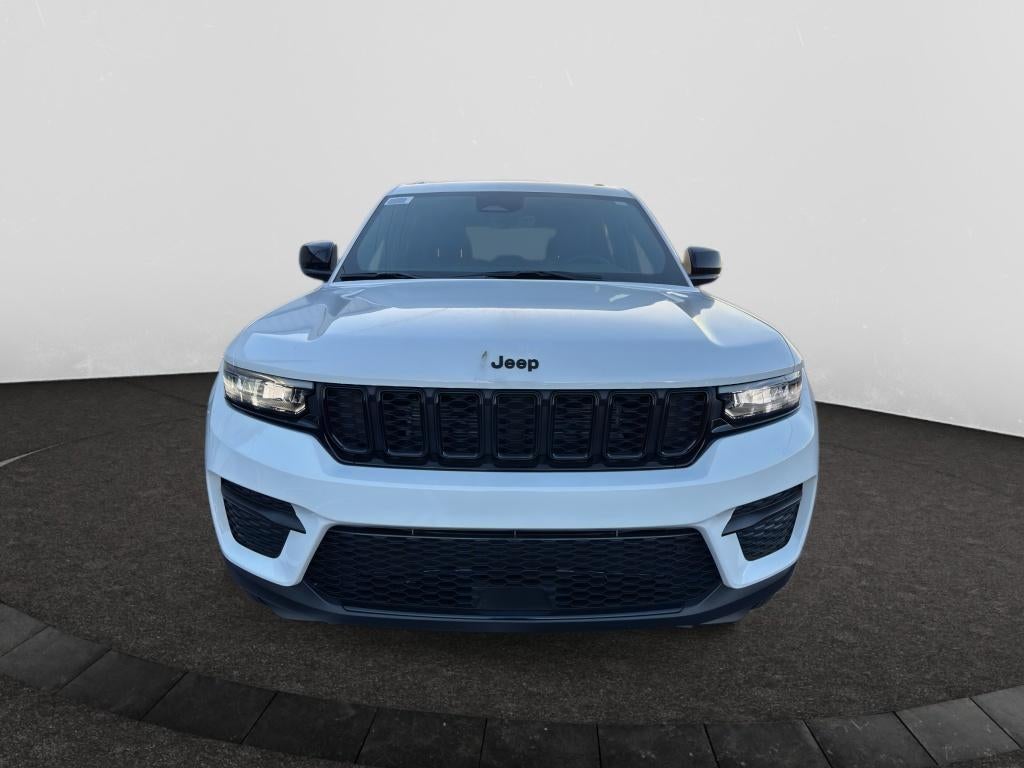 2027 Jeep Grand Cherokee GRAND CHEROKEE LAREDO X 4X4