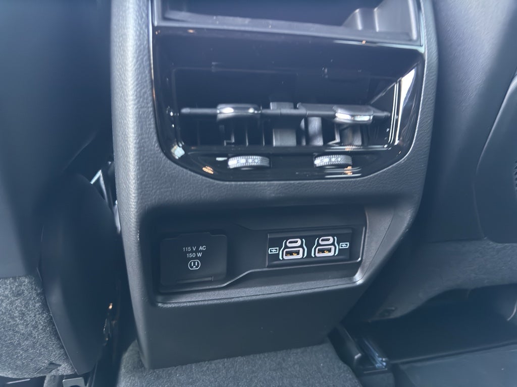 2027 Jeep Grand Cherokee GRAND CHEROKEE LAREDO X 4X4