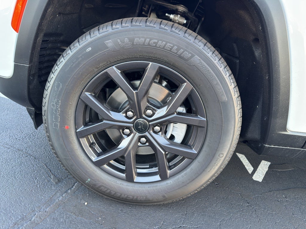 2027 Jeep Grand Cherokee GRAND CHEROKEE LAREDO X 4X4