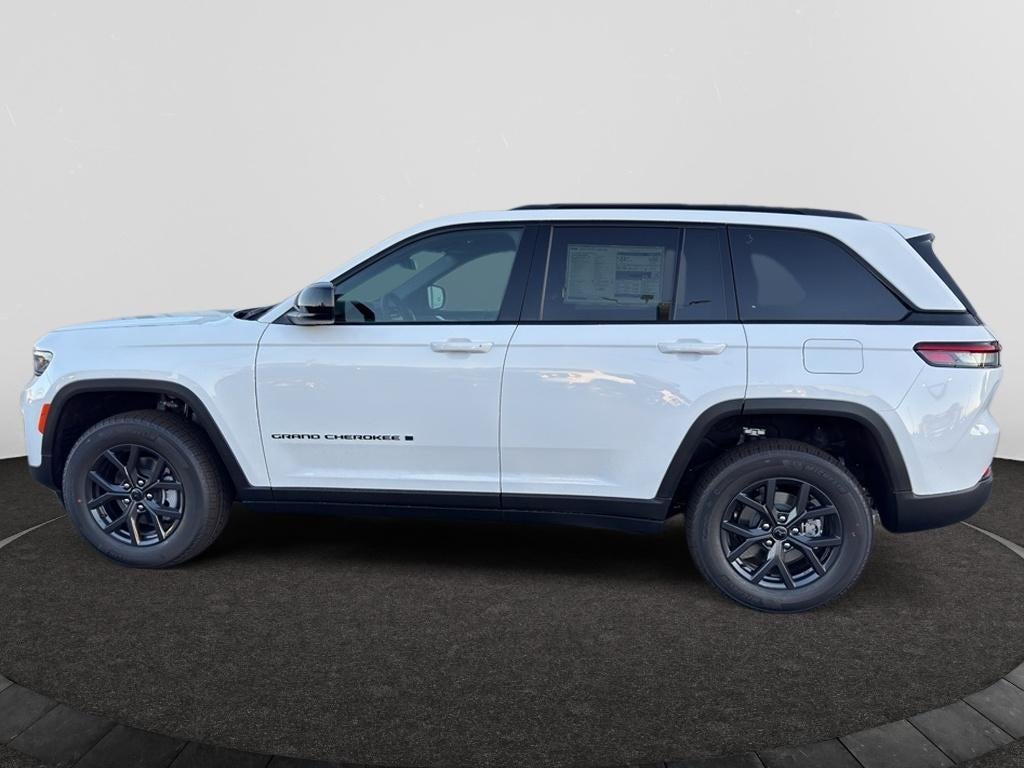 2027 Jeep Grand Cherokee GRAND CHEROKEE LAREDO X 4X4