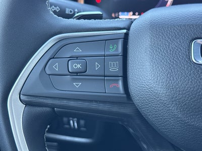 2027 Jeep Grand Cherokee GRAND CHEROKEE LAREDO X 4X4