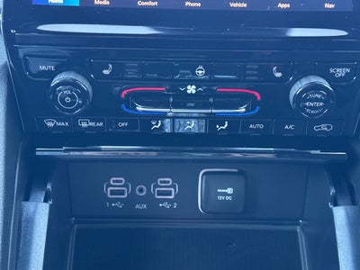 2027 Jeep Grand Cherokee GRAND CHEROKEE LAREDO X 4X4