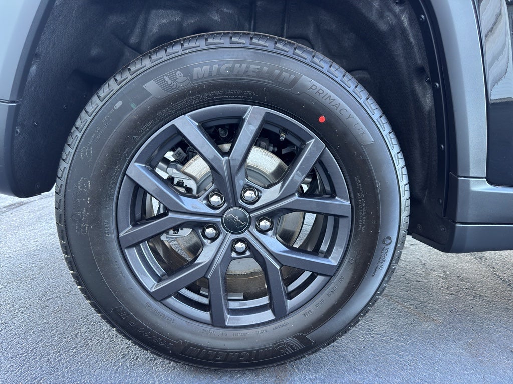 2027 Jeep Grand Cherokee GRAND CHEROKEE LAREDO X 4X4