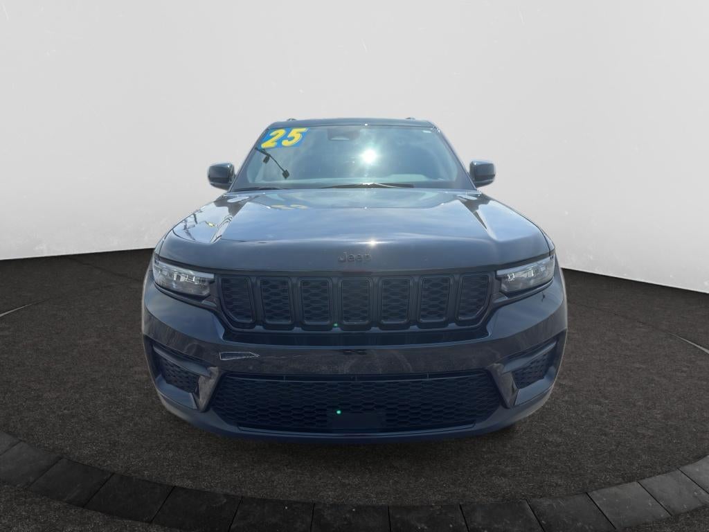 2025 Jeep Grand Cherokee Altitude X 4x4