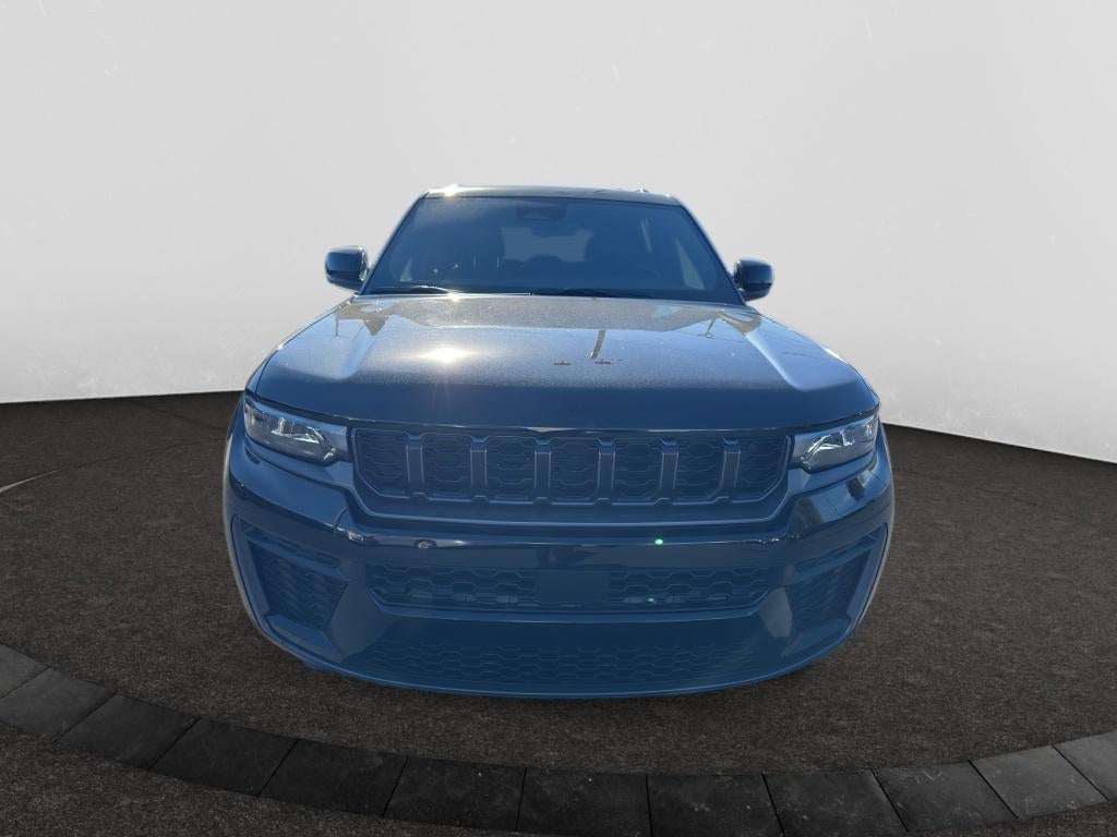 2027 Jeep Grand Cherokee GRAND CHEROKEE LAREDO ALTITUDE 4X4