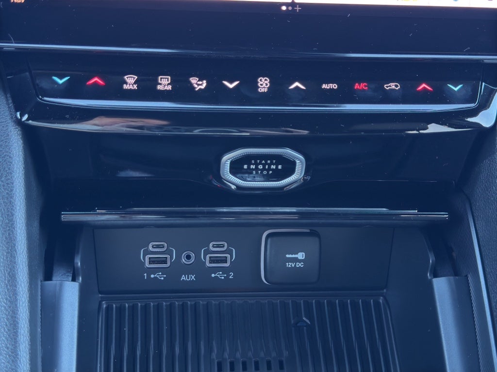 2027 Jeep Grand Cherokee GRAND CHEROKEE LAREDO ALTITUDE 4X4