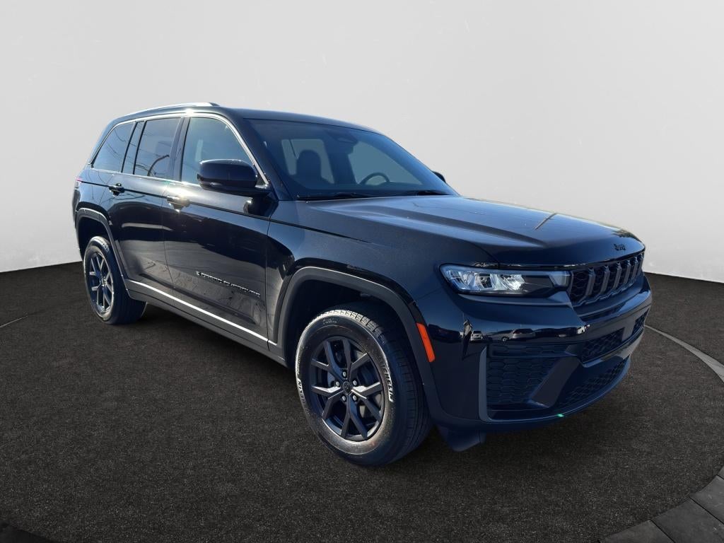 2027 Jeep Grand Cherokee GRAND CHEROKEE LAREDO ALTITUDE 4X4