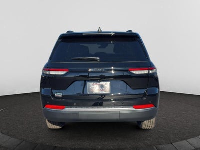 2027 Jeep Grand Cherokee GRAND CHEROKEE LAREDO ALTITUDE 4X4