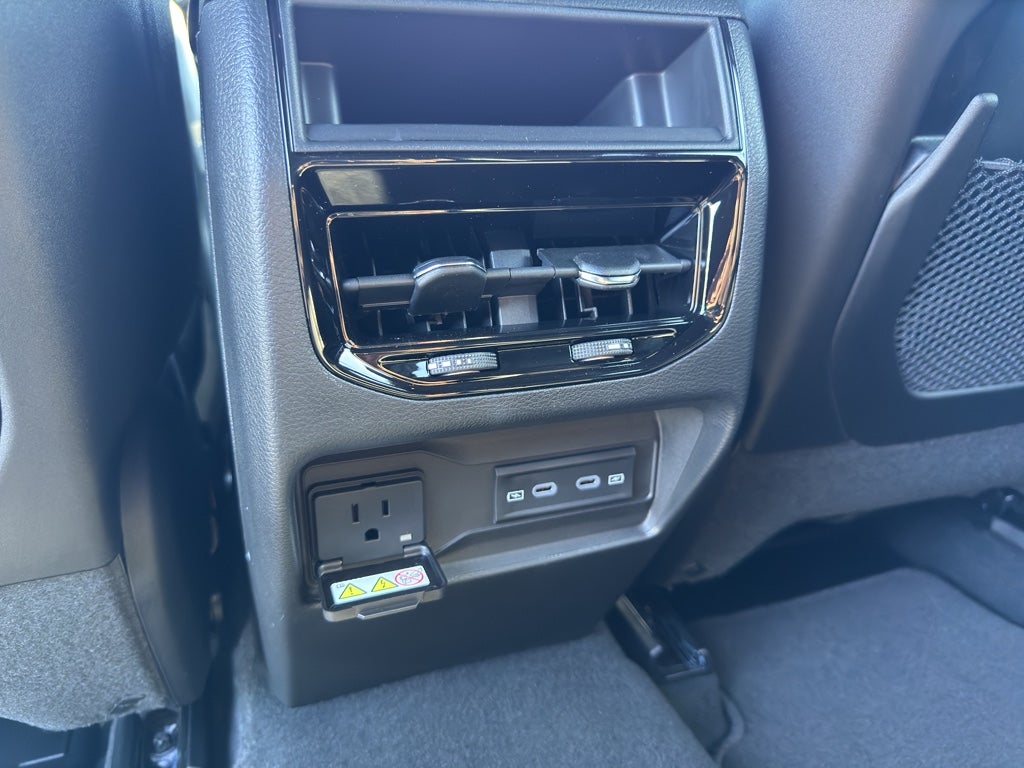 2027 Jeep Grand Cherokee GRAND CHEROKEE LAREDO ALTITUDE 4X4