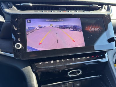 2027 Jeep Grand Cherokee GRAND CHEROKEE LAREDO ALTITUDE 4X4