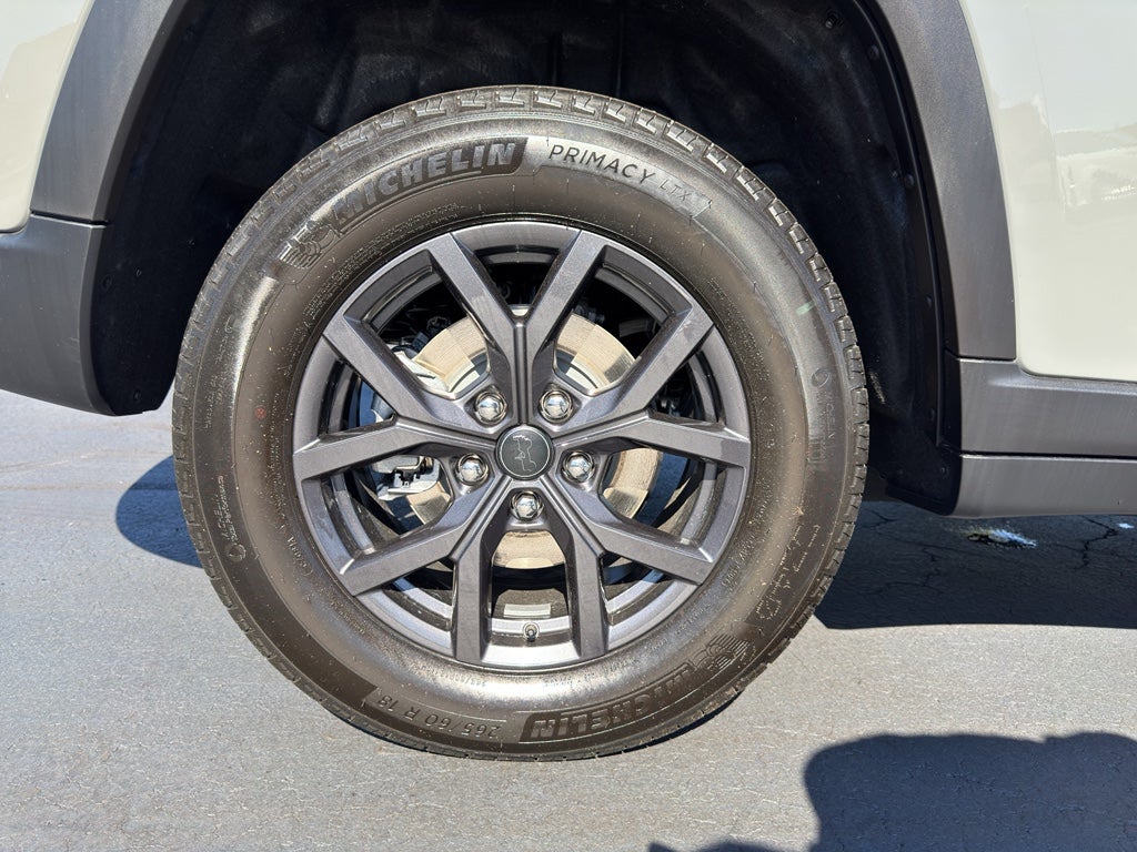 2027 Jeep Grand Cherokee GRAND CHEROKEE LAREDO ALTITUDE 4X4