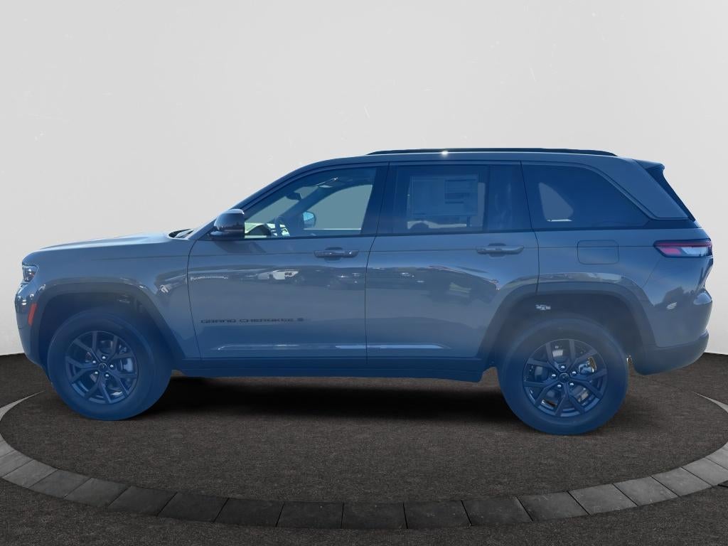 2027 Jeep Grand Cherokee GRAND CHEROKEE LAREDO ALTITUDE 4X4