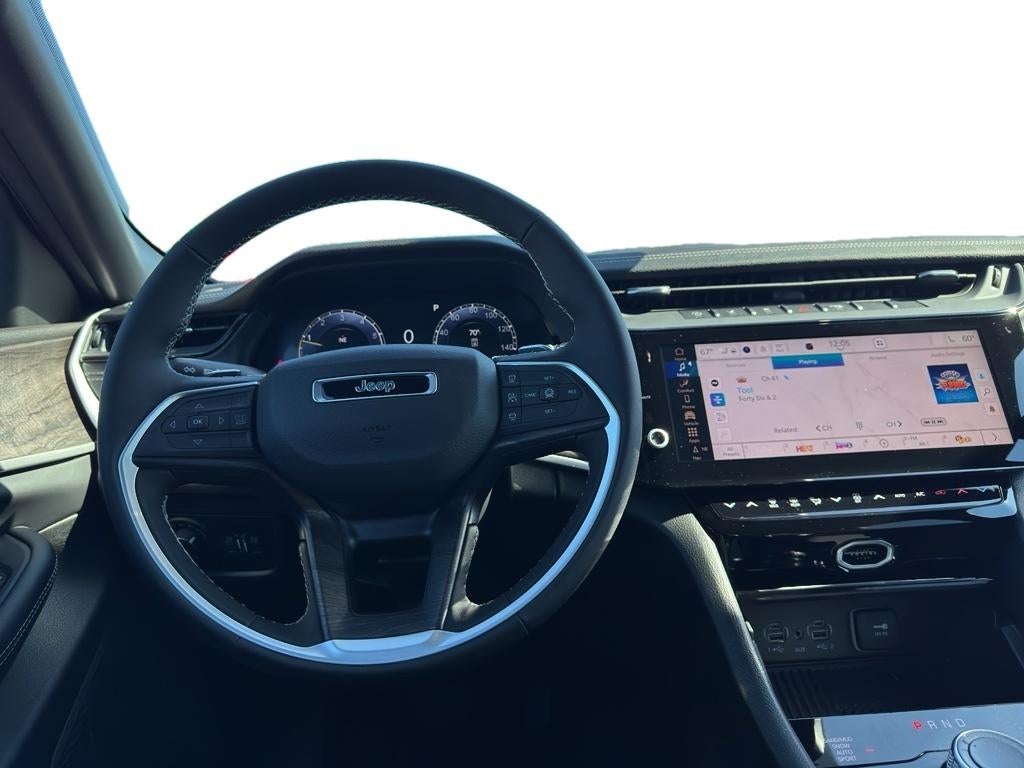 2027 Jeep Grand Cherokee GRAND CHEROKEE LAREDO ALTITUDE 4X4
