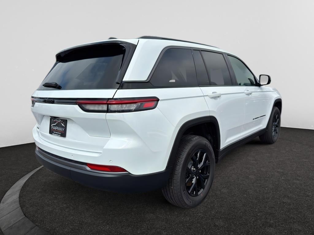 2026 Jeep Grand Cherokee GRAND CHEROKEE LAREDO ALTITUDE 4X4