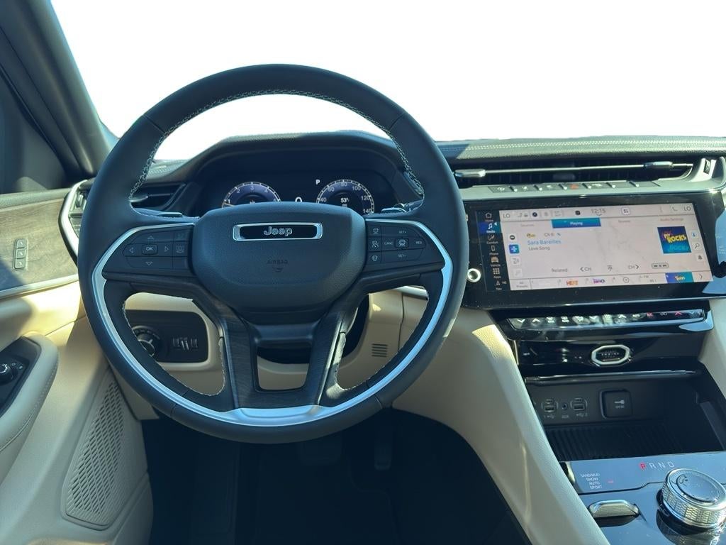 2027 Jeep Grand Cherokee GRAND CHEROKEE LIMITED 4X4
