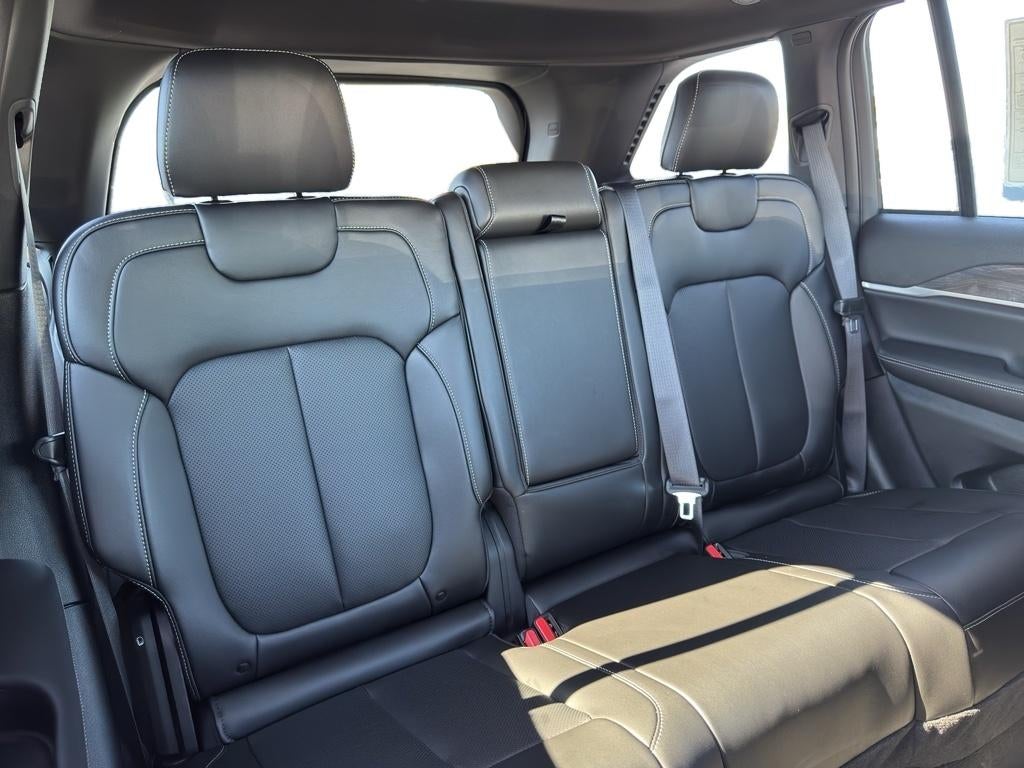 2027 Jeep Grand Cherokee GRAND CHEROKEE LIMITED 4X4