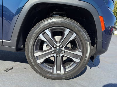 2027 Jeep Grand Cherokee GRAND CHEROKEE LIMITED 4X4