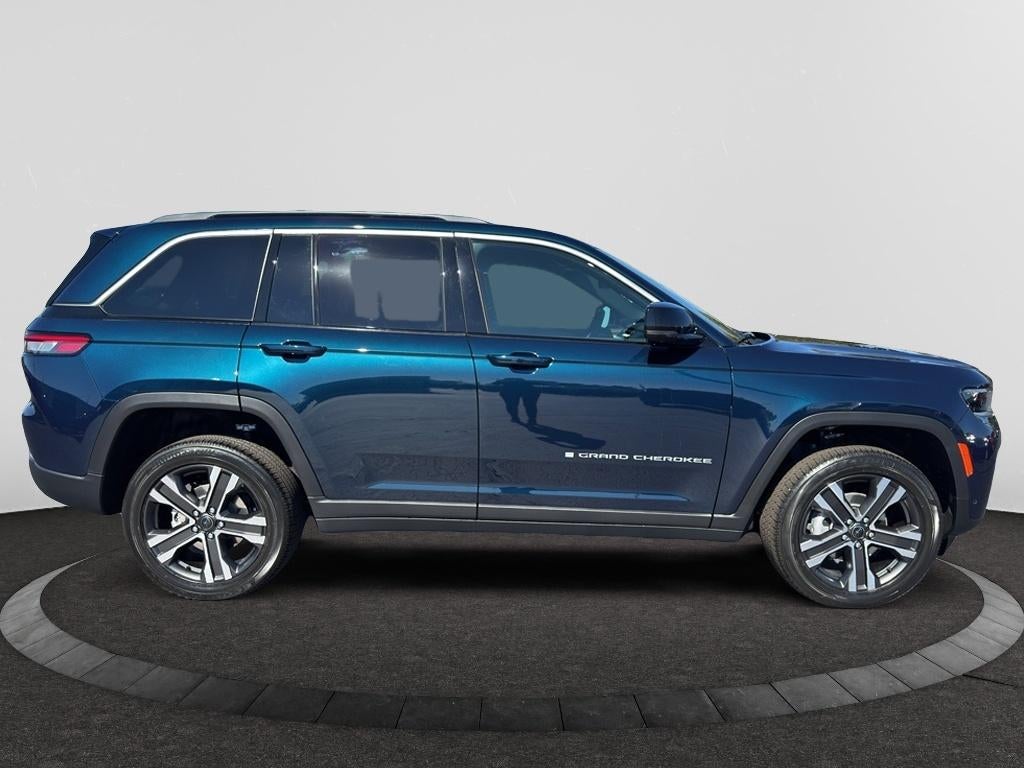 2027 Jeep Grand Cherokee GRAND CHEROKEE LIMITED 4X4