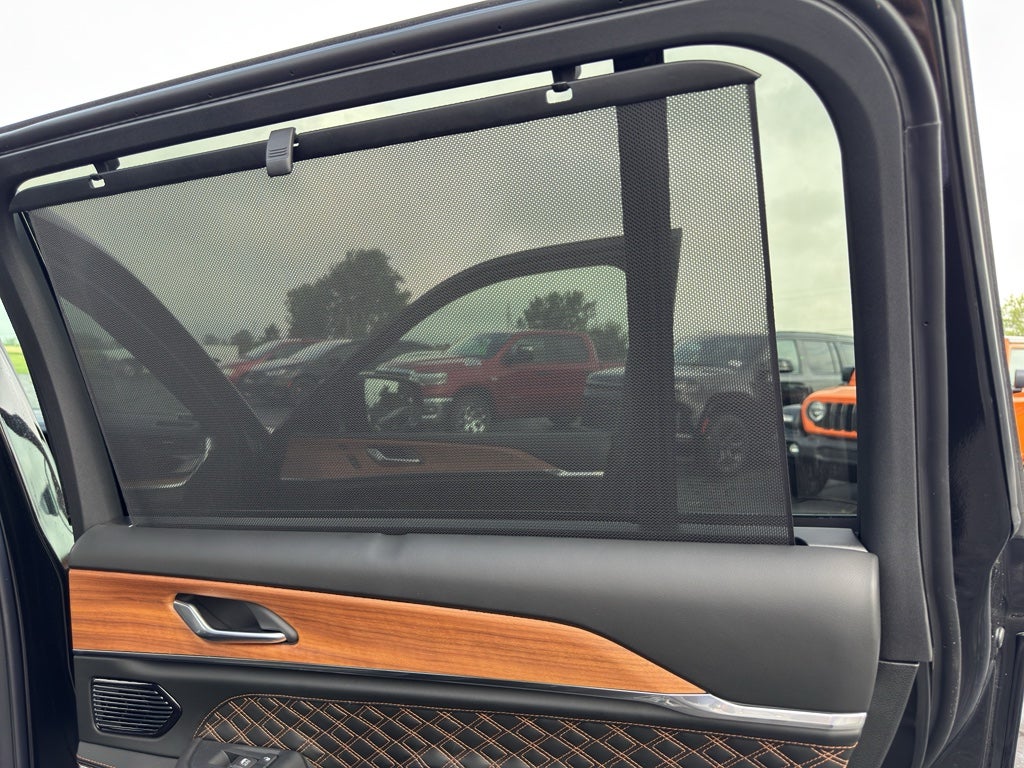 2026 Jeep Grand Cherokee GRAND CHEROKEE L SUMMIT 4X4