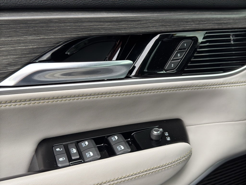 2023 Jeep Wagoneer Series III 4x4