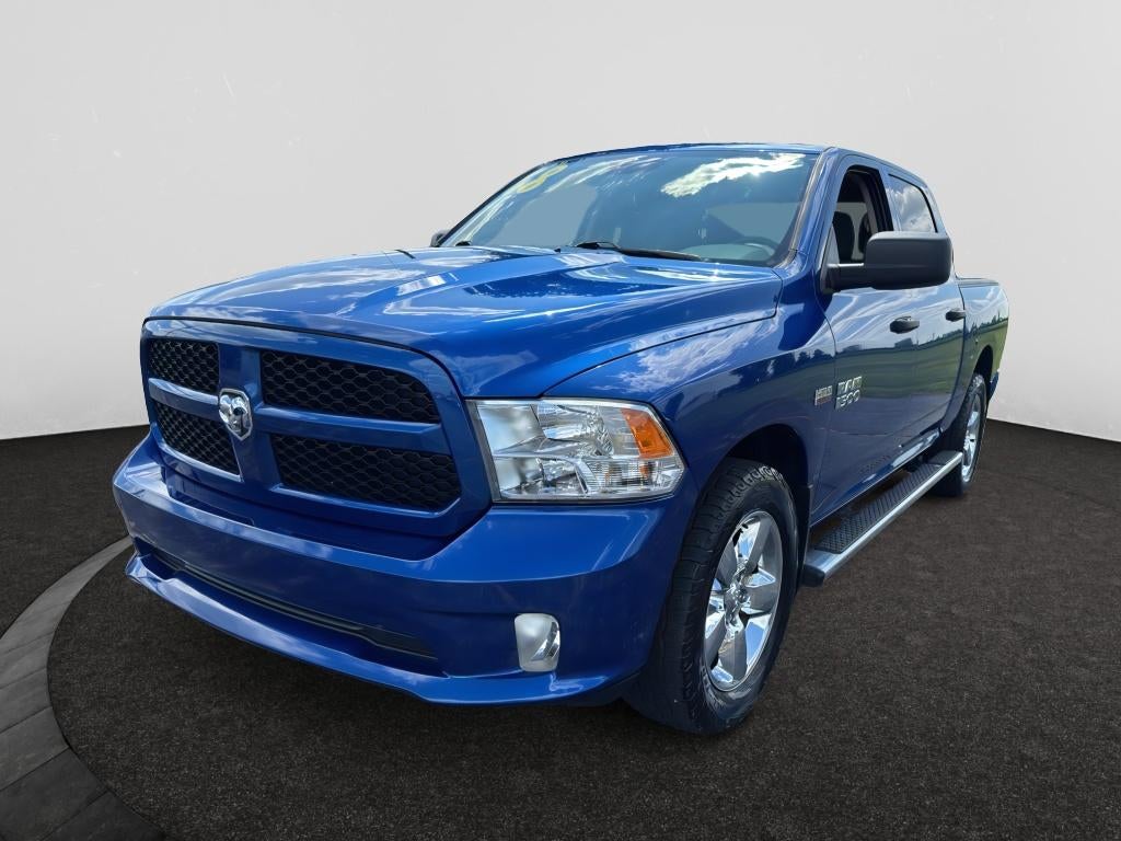 2018 RAM 1500 Express Crew Cab 4x4 5'7' Box