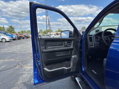 2018 RAM 1500 Express Crew Cab 4x4 5'7' Box