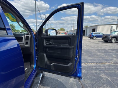 2018 RAM 1500 Express Crew Cab 4x4 5'7' Box