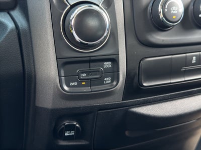 2018 RAM 1500 Express Crew Cab 4x4 5'7' Box
