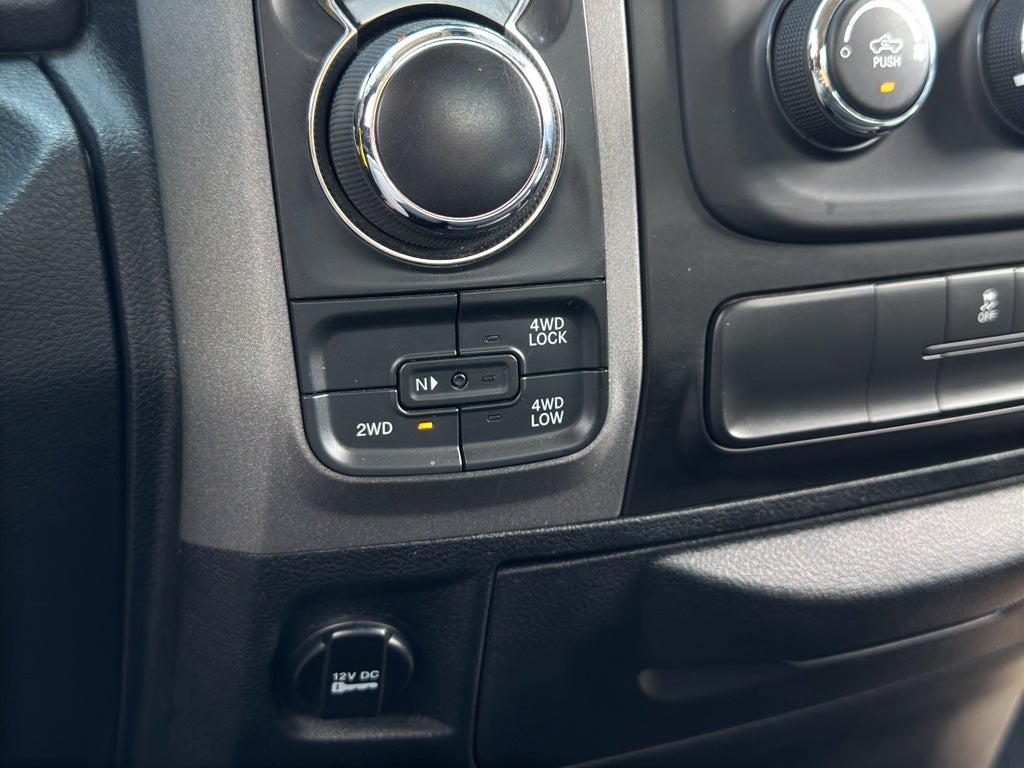 2018 RAM 1500 Express Crew Cab 4x4 5'7' Box