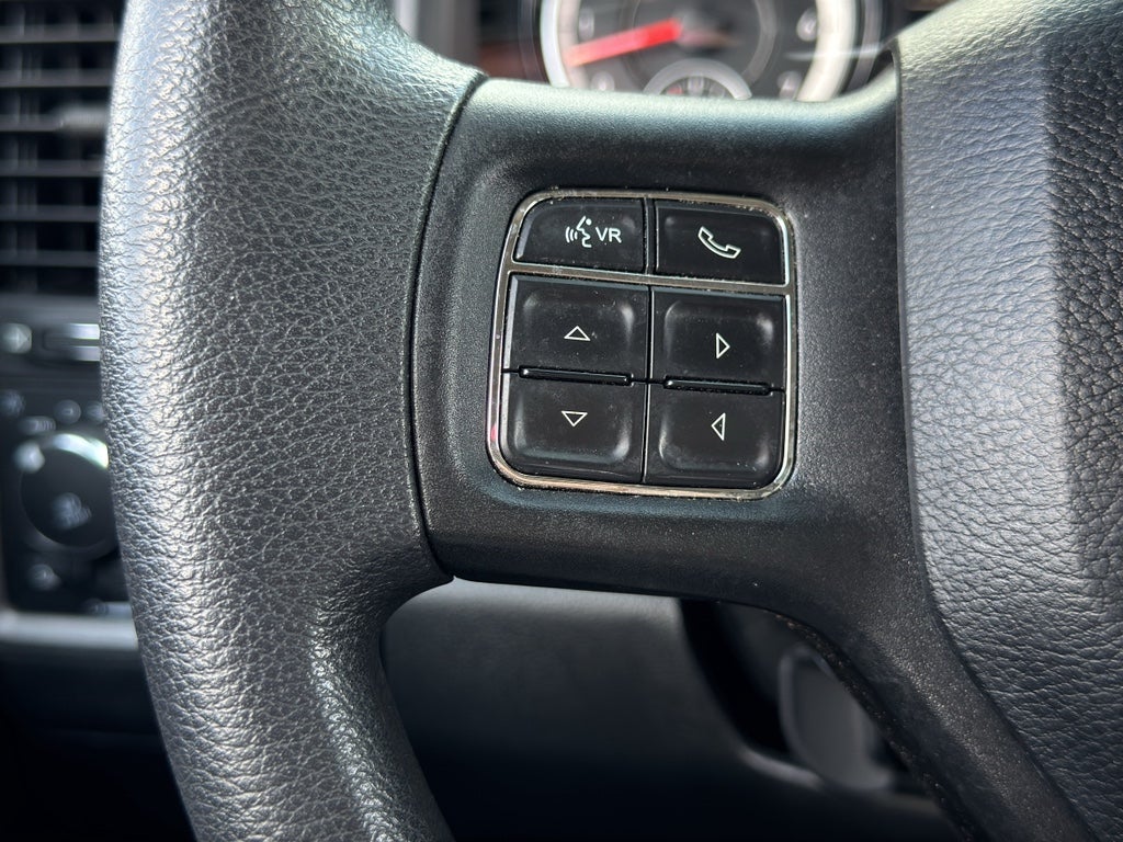 2018 RAM 1500 Express Crew Cab 4x4 5'7' Box