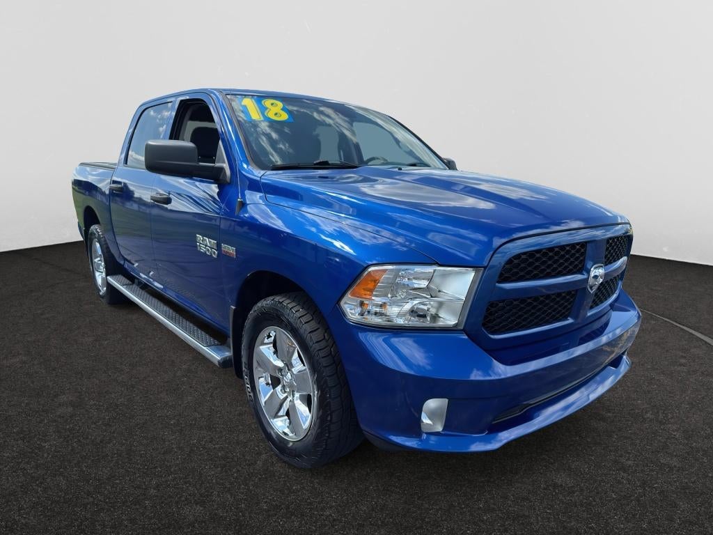 2018 RAM 1500 Express Crew Cab 4x4 5'7' Box