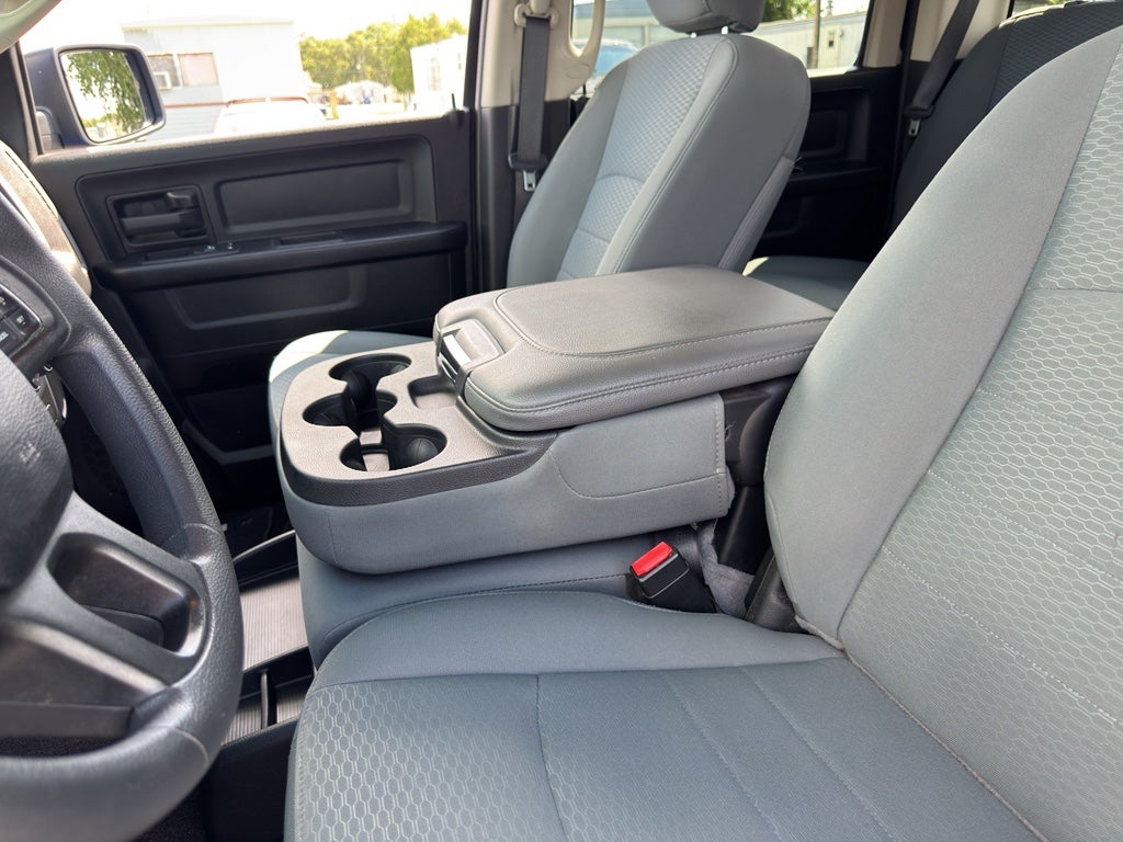 2018 RAM 1500 Express Crew Cab 4x4 5'7' Box