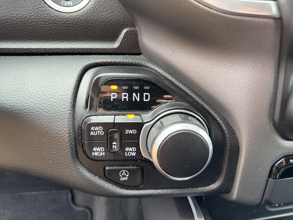2023 RAM 1500 Big Horn Crew Cab 4x4 5'7' Box