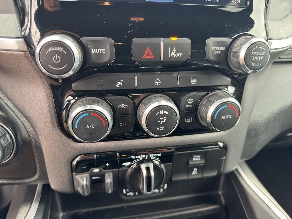 2023 RAM 1500 Big Horn Crew Cab 4x4 5'7' Box