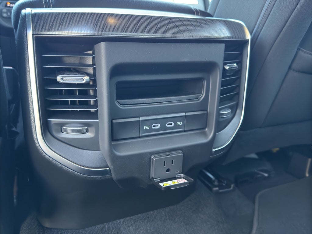 2027 RAM Ram 1500 RAM 1500 BIG HORN CREW CAB 4X4 5'7' BOX