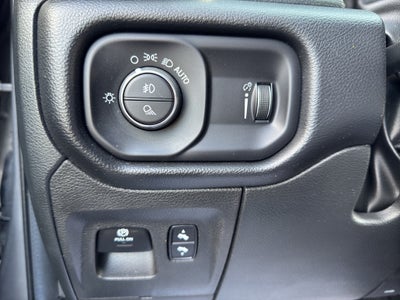 2022 RAM 1500 Big Horn Crew Cab 4x4 5'7' Box