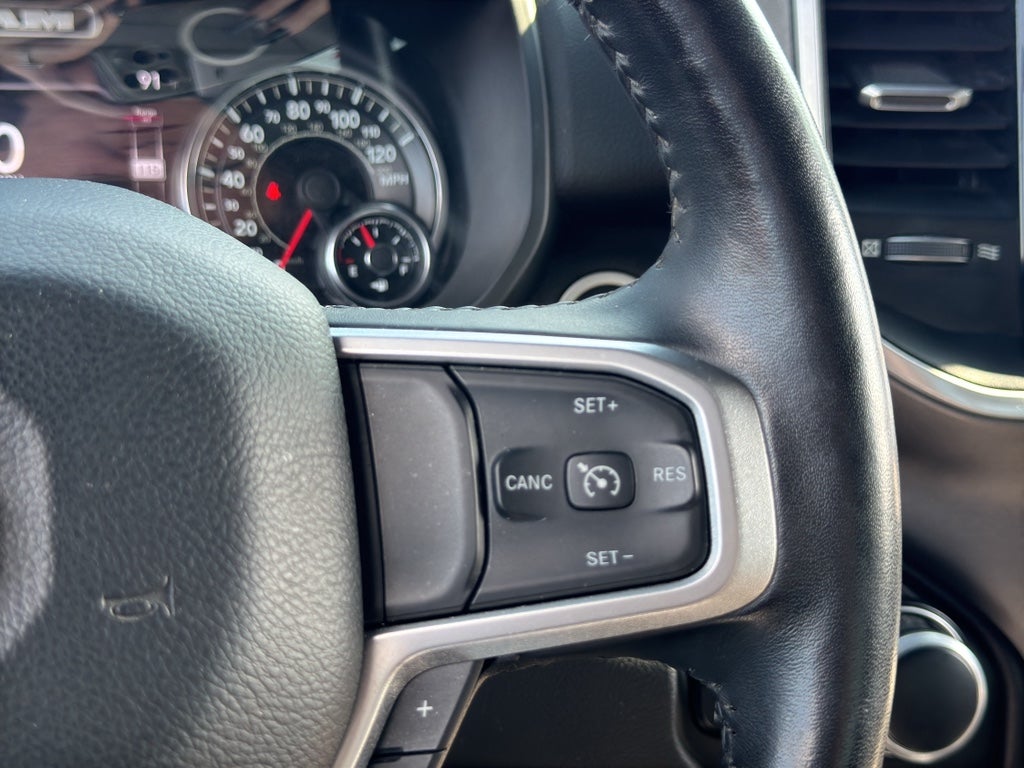 2022 RAM 1500 Big Horn Crew Cab 4x4 5'7' Box