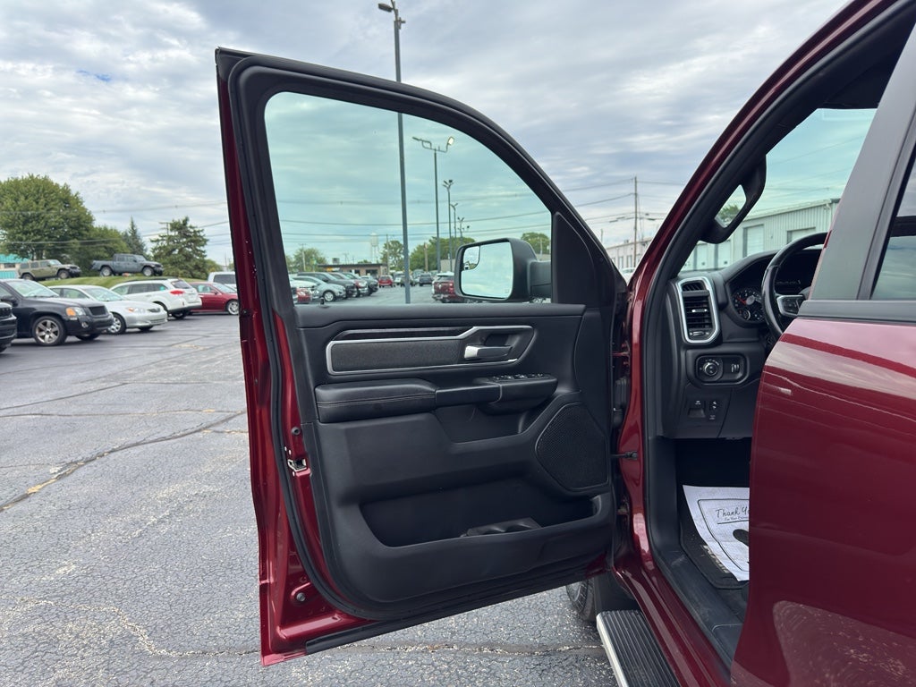 2020 RAM 1500 Big Horn Crew Cab 4x4 5'7' Box