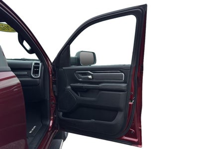 2020 RAM 1500 Big Horn Crew Cab 4x4 5'7' Box