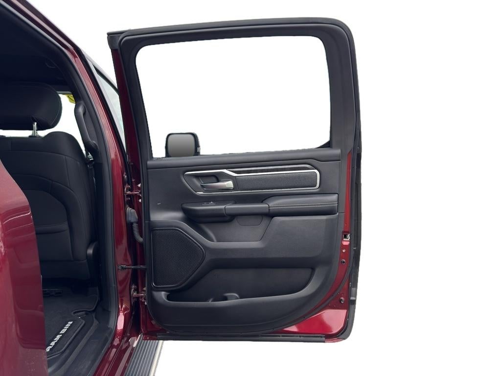 2020 RAM 1500 Big Horn Crew Cab 4x4 5'7' Box
