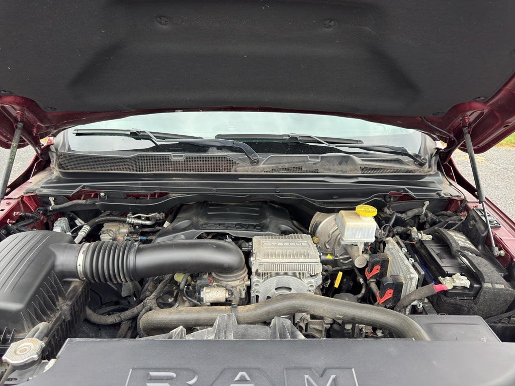 2020 RAM 1500 Big Horn Crew Cab 4x4 5'7' Box