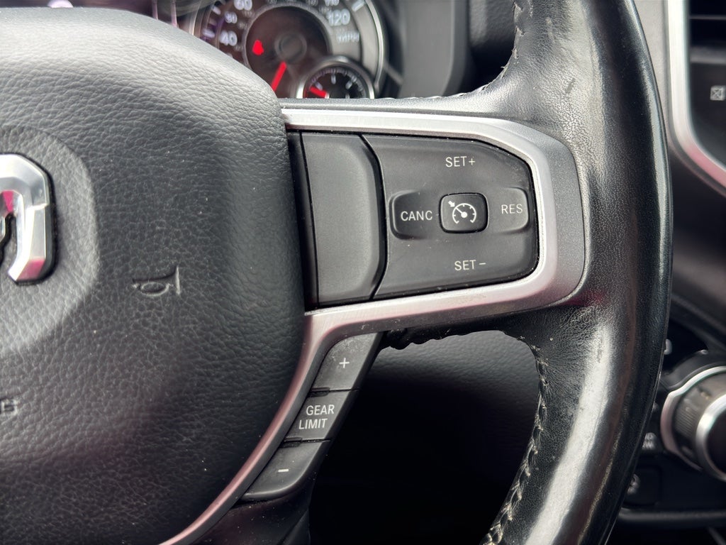 2020 RAM 1500 Big Horn Crew Cab 4x4 5'7' Box