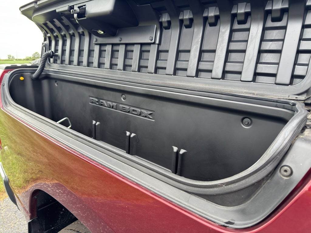 2020 RAM 1500 Big Horn Crew Cab 4x4 5'7' Box
