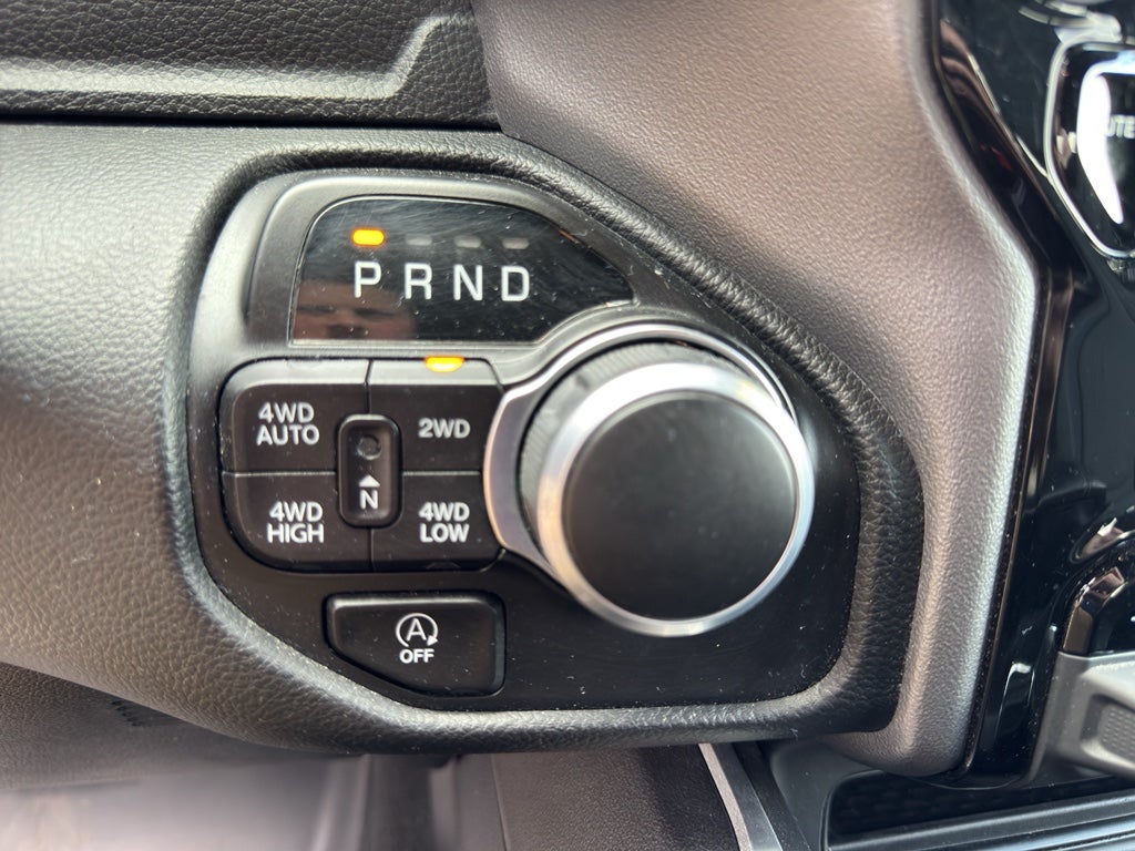 2024 RAM 1500 Big Horn Crew Cab 4x4 5'7' Box