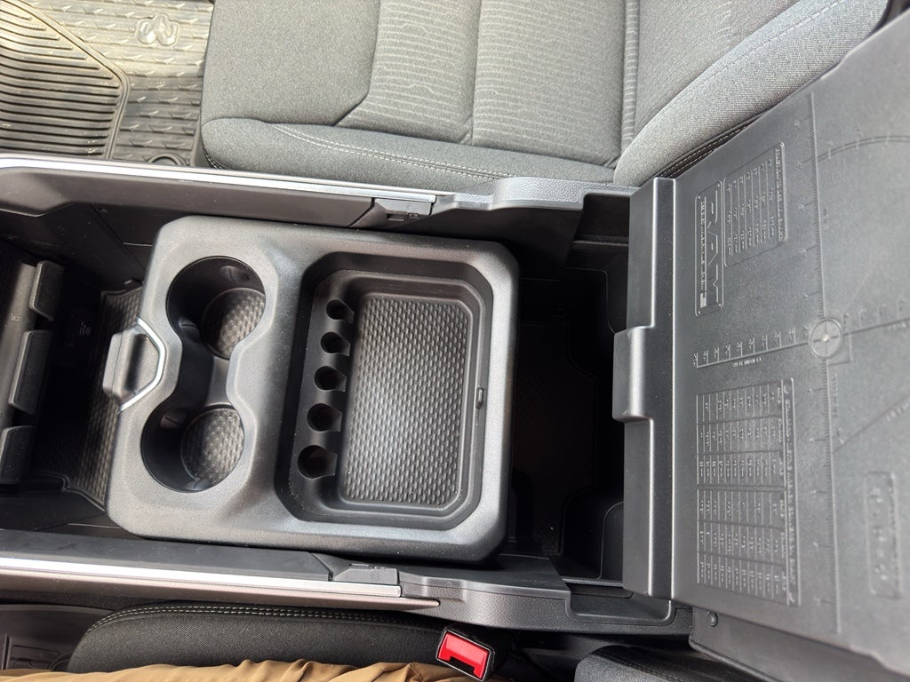 2024 RAM 1500 Big Horn Crew Cab 4x4 5'7' Box
