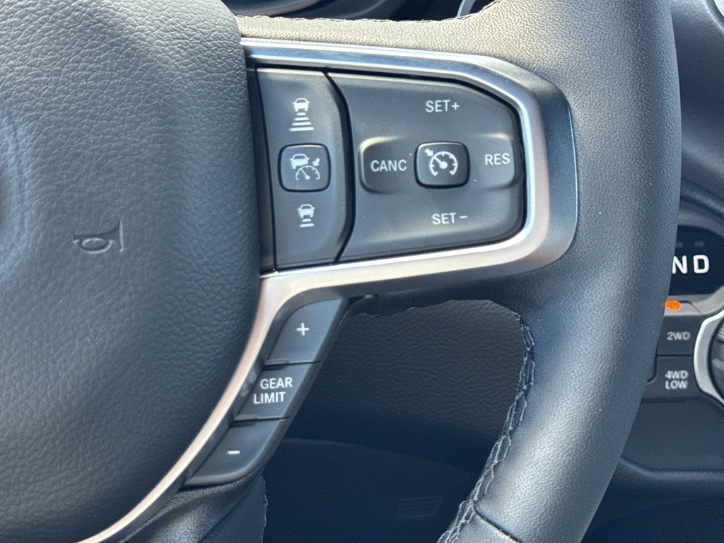 2027 RAM Ram 1500 RAM 1500 BIG HORN CREW CAB 4X4 5'7' BOX
