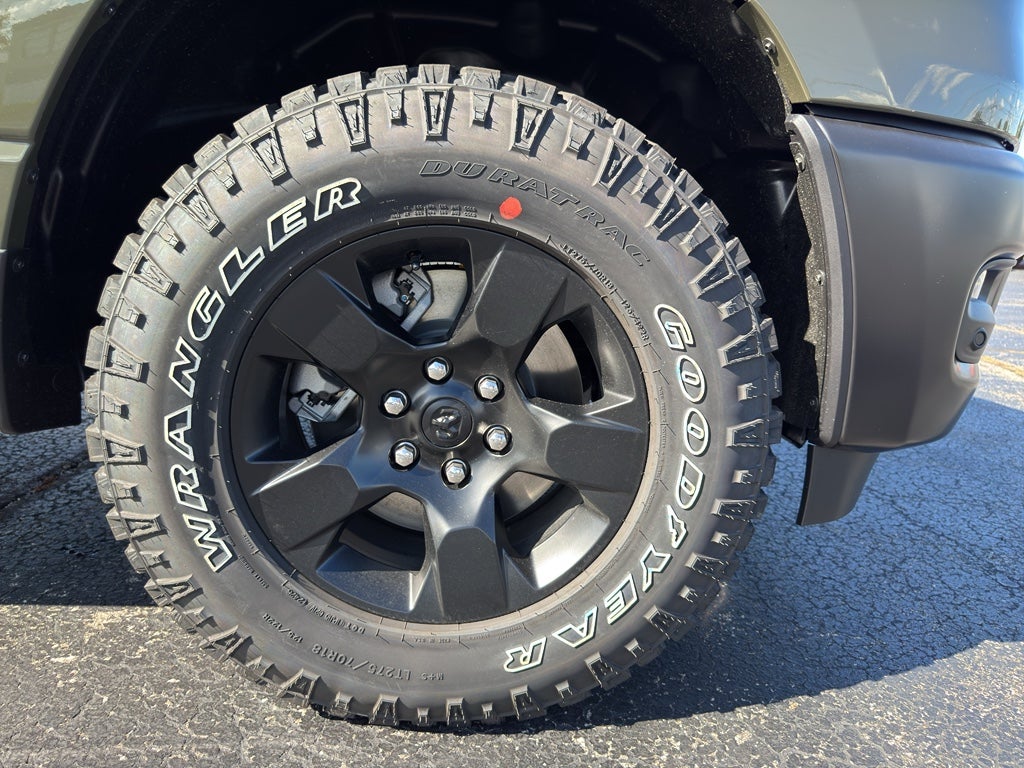 2026 RAM 1500 RAM 1500 WARLOCK CREW CAB 4X4 5'7' BOX