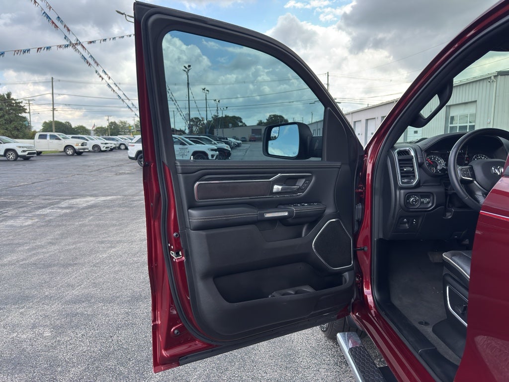 2023 RAM 1500 Laramie Crew Cab 4x4 5'7' Box