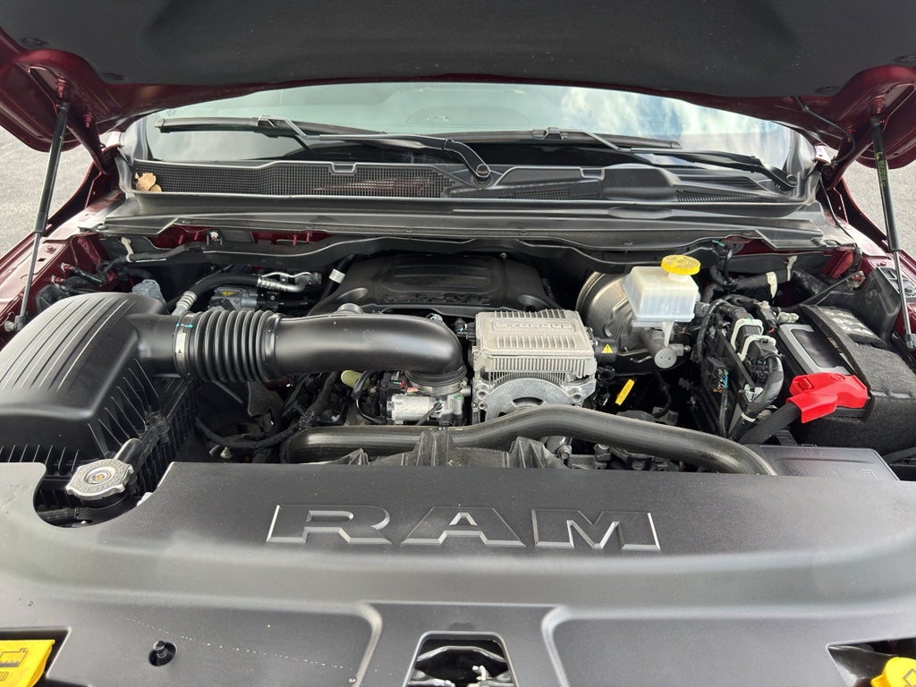 2023 RAM 1500 Laramie Crew Cab 4x4 5'7' Box