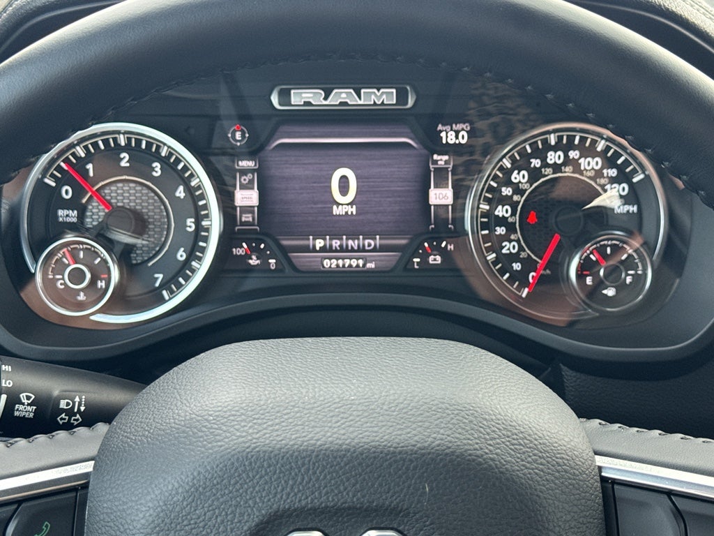2023 RAM 1500 Laramie Crew Cab 4x4 5'7' Box